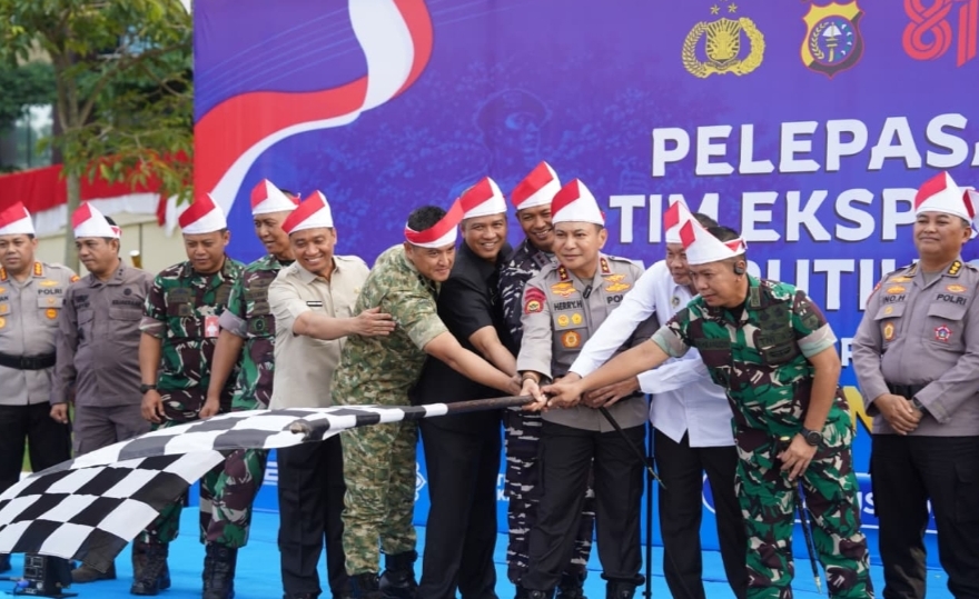Kapolda Riau Lepas Tim Ekspedisi Merah Putih Presisi, Sasar 17 Desa di Wilayah 3T.