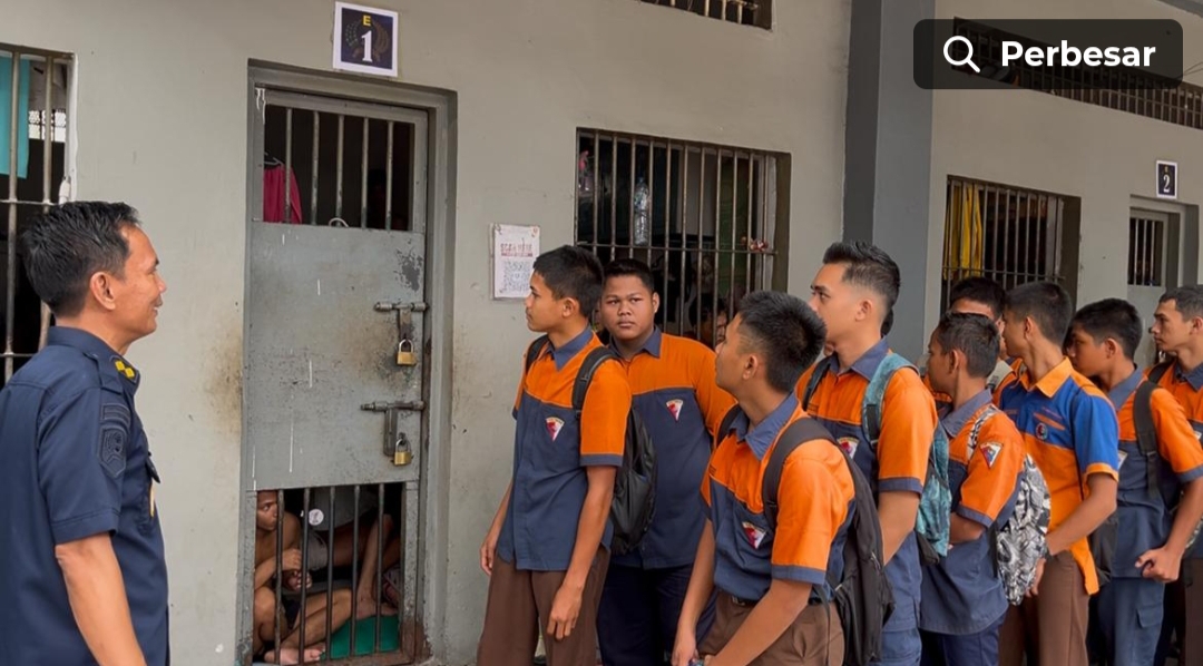 “Edukasi Hukum Bagi Pelajar, Kalapas Bangkinang Ajak Generasi Muda Lindungi Masa Depan”